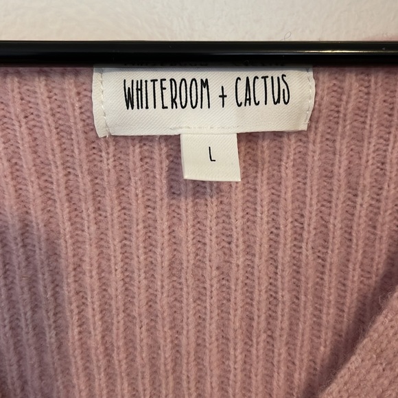 Everyone needs a soft pink hoodie like this - Picture 4 of 5